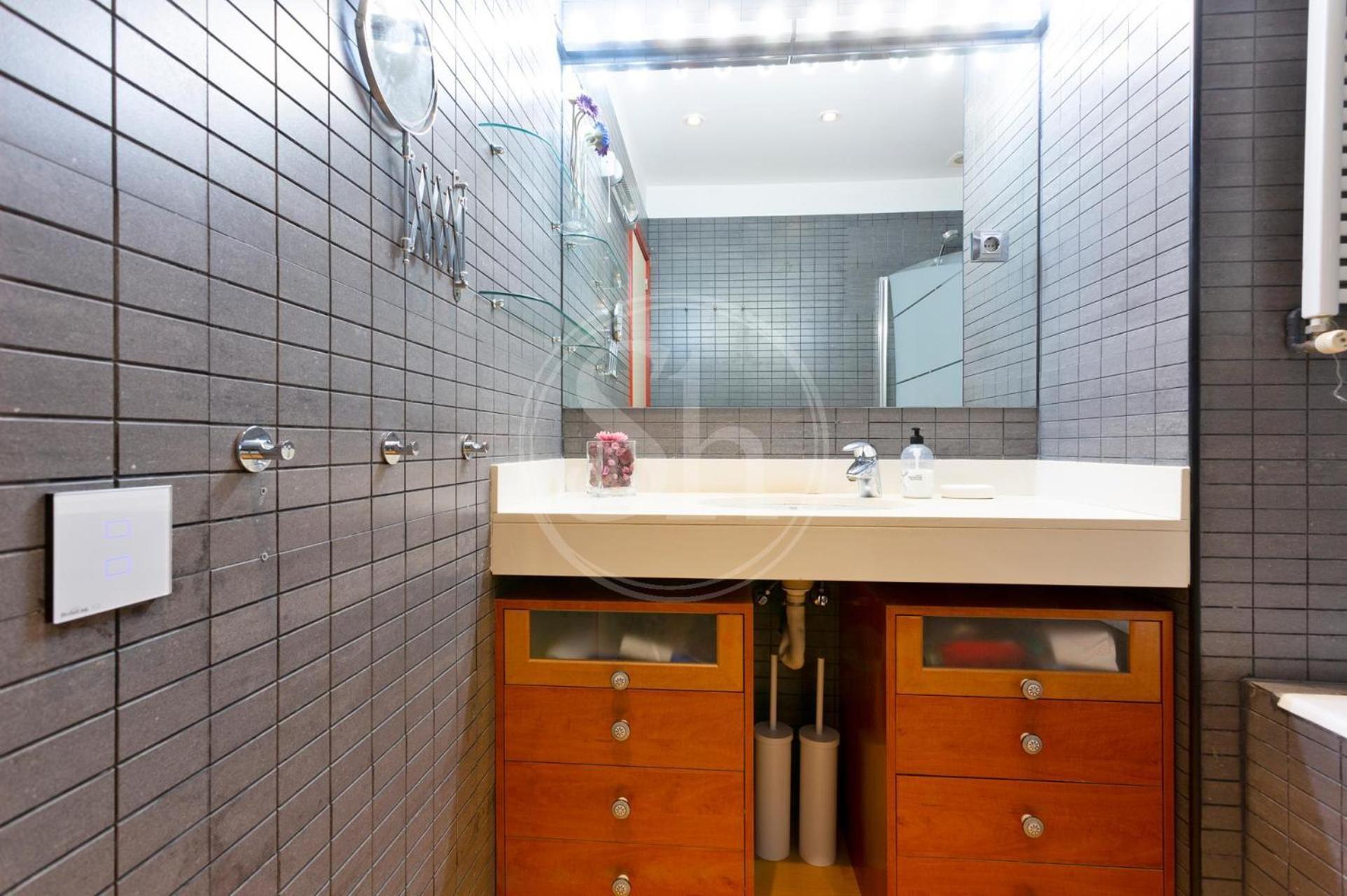 Apartamento Con Terraza En Poble Sec Barcelona Ngoại thất bức ảnh